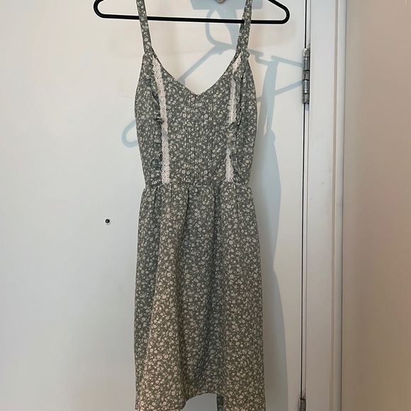 Small summer dress - Picture 1 of 5